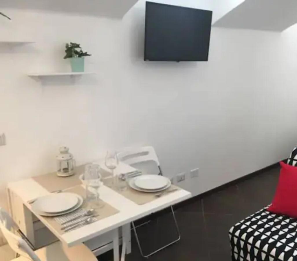 Romantica Mansarda 15 Min Dal Centro - Lome 844 Milano Eksteriør bilde